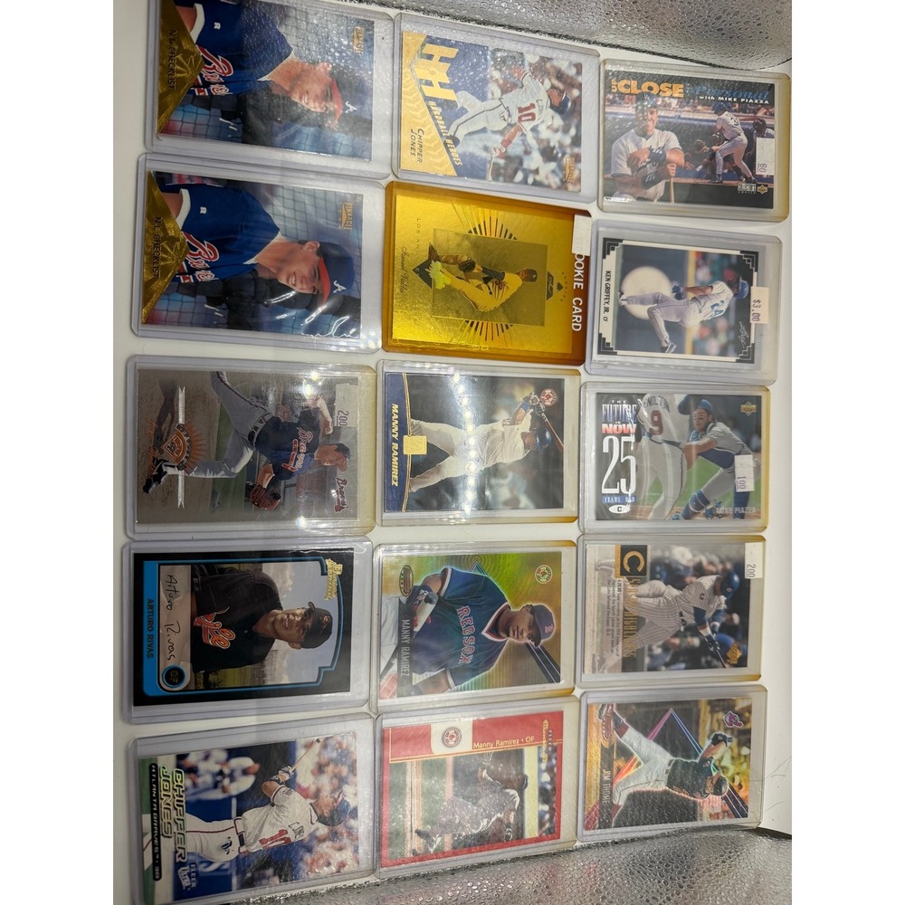 LOT 3 16-Card Baseball Lot Chipper Jones Griffey Piazza Ramirez Thome Maddux